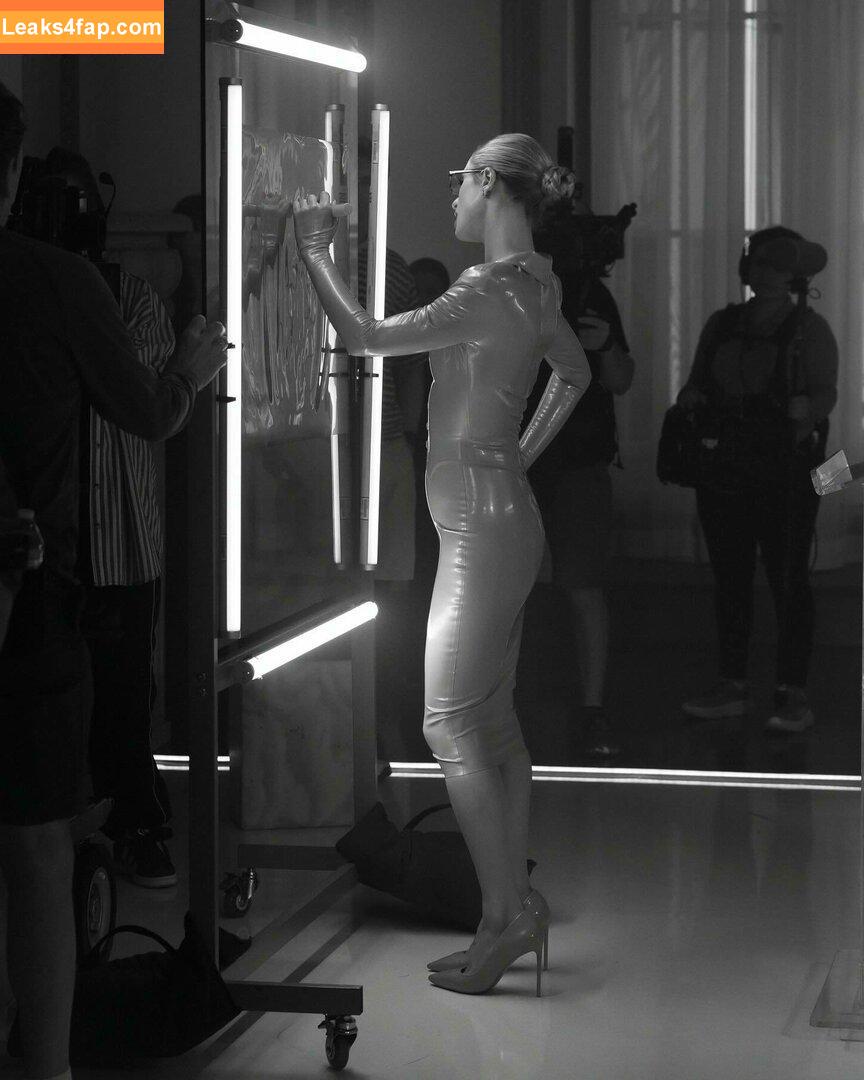 Paris Hilton / parishilton leaked photo photo #1219