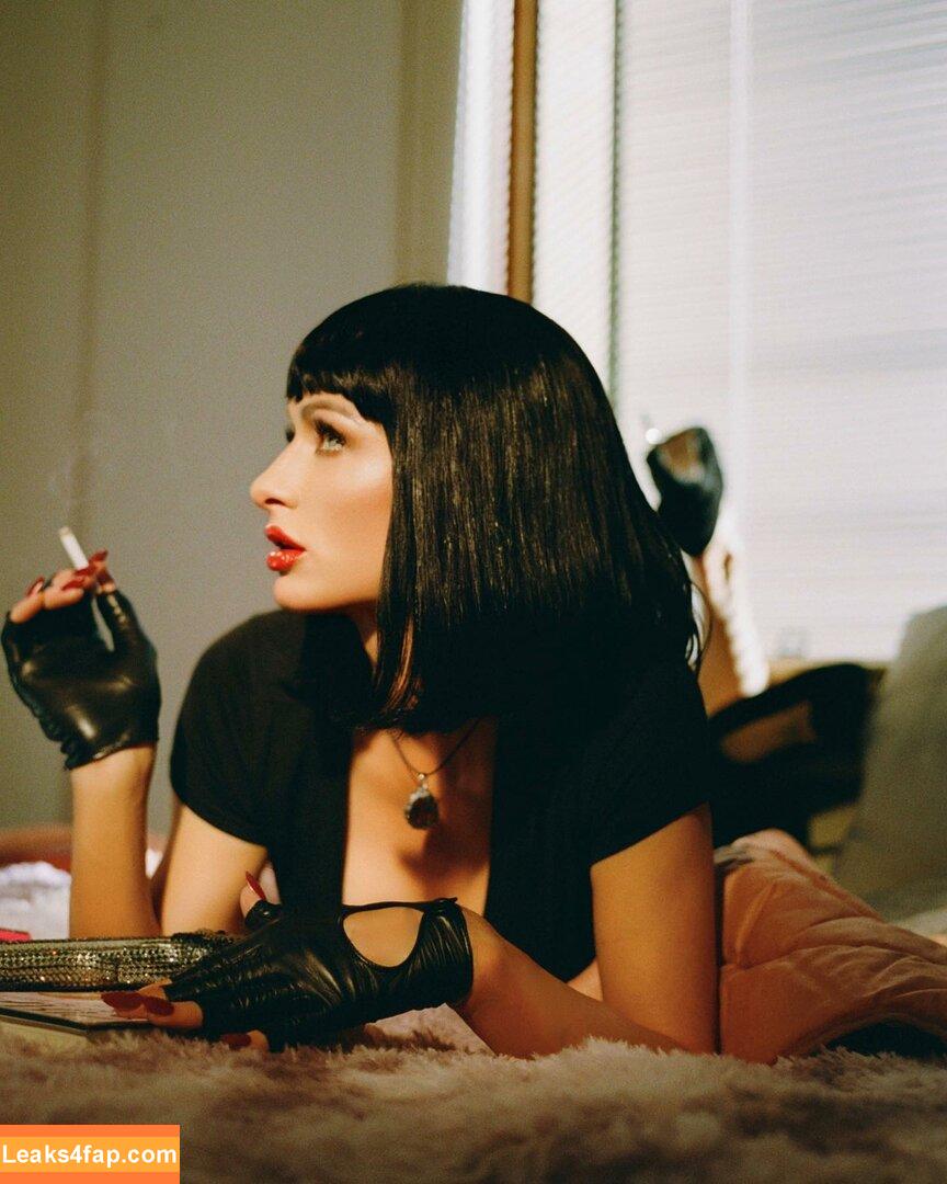 Paris Hilton / parishilton leaked photo photo #1367