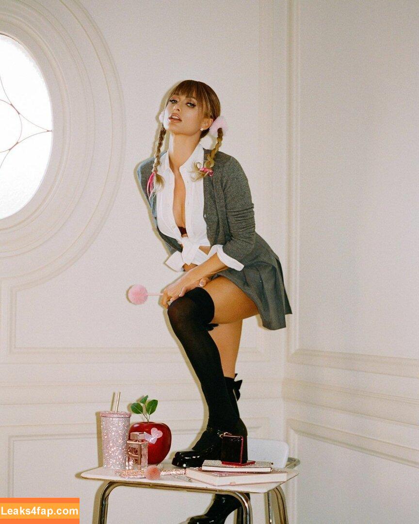 Paris Hilton / parishilton leaked photo photo #1442