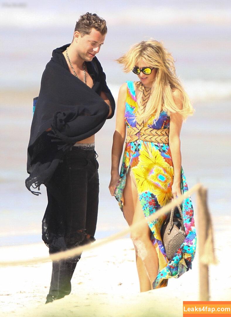 Paris Hilton / parishilton leaked photo photo #1625