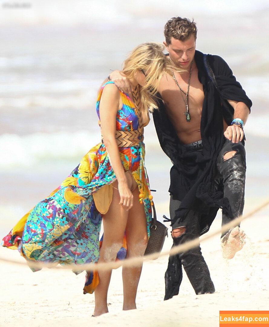 Paris Hilton / parishilton leaked photo photo #1629