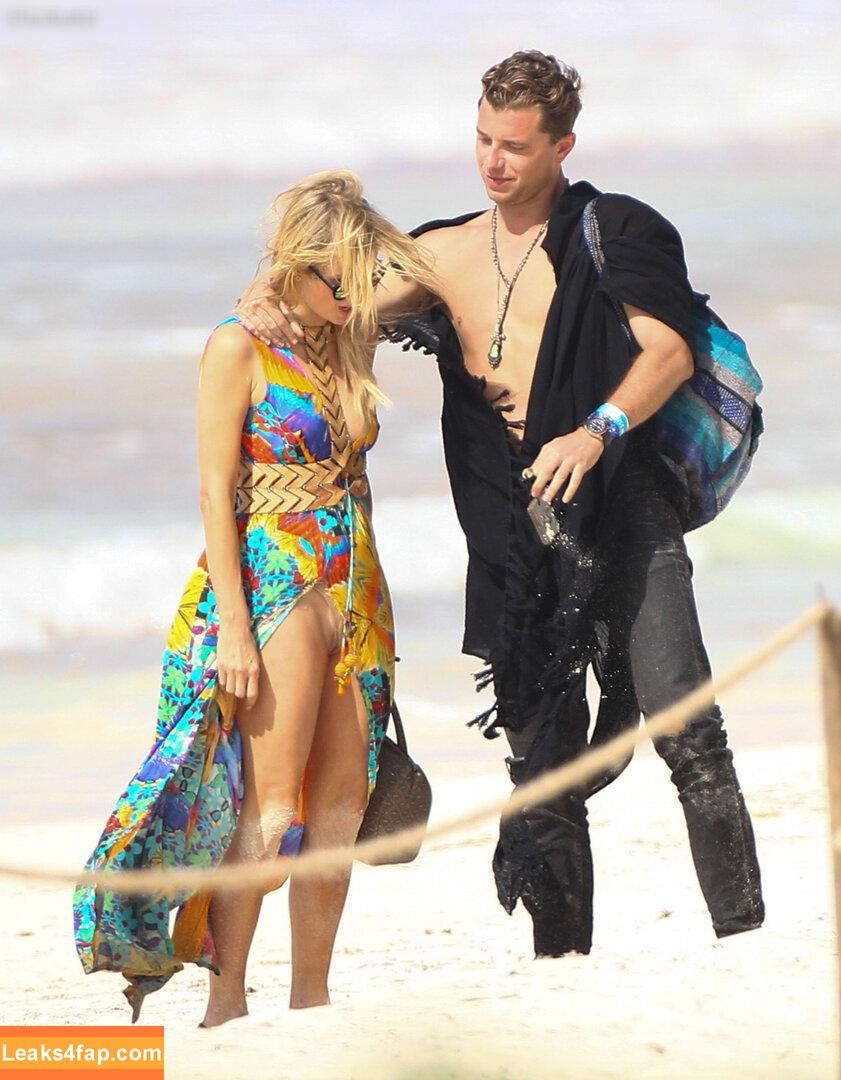 Paris Hilton / parishilton leaked photo photo #1637