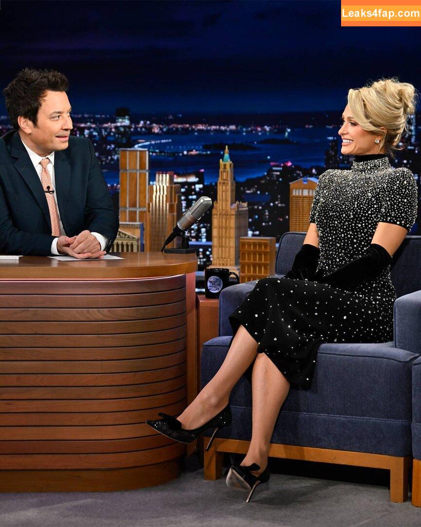 Paris Hilton / https: / parishilton leaked photo photo #1952