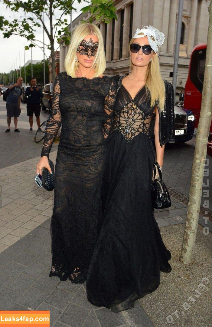Paris Hilton / https: / parishilton leaked photo photo #1982