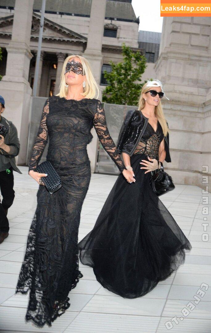 Paris Hilton / https: / parishilton leaked photo photo #1988