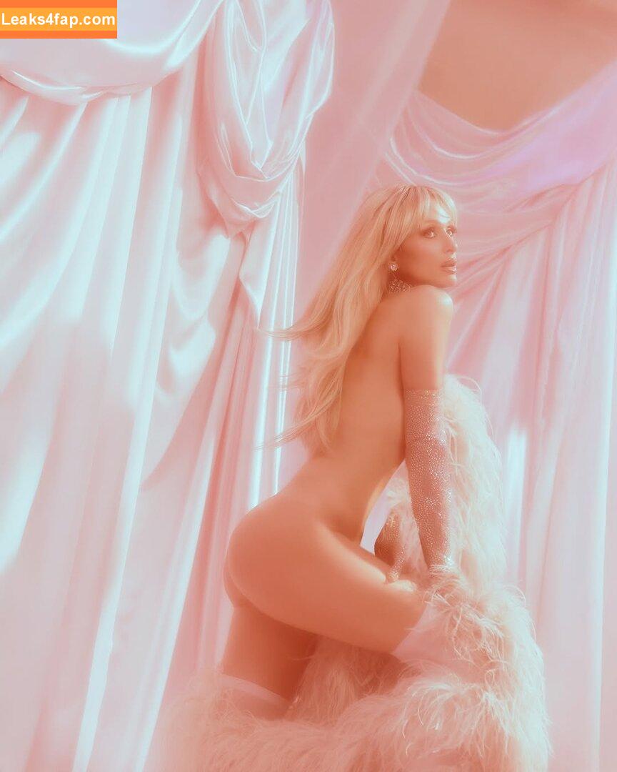 Paris Hilton / https: / parishilton leaked photo photo #1999