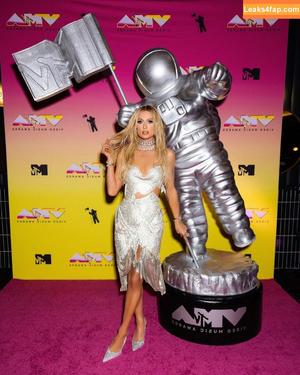 Paris Hilton photo #1206