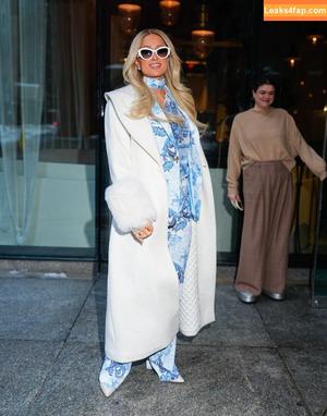 Paris Hilton photo #1975