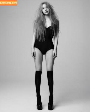 Park Soo-young photo #0090