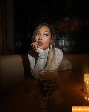 Parker McKenna Posey photo #0135