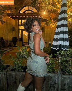 Parker McKenna Posey photo #0206