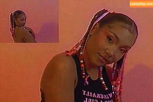 Parker McKenna Posey photo #0303