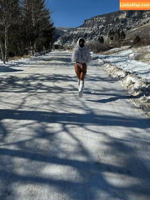 Parker McKenna Posey photo #0329