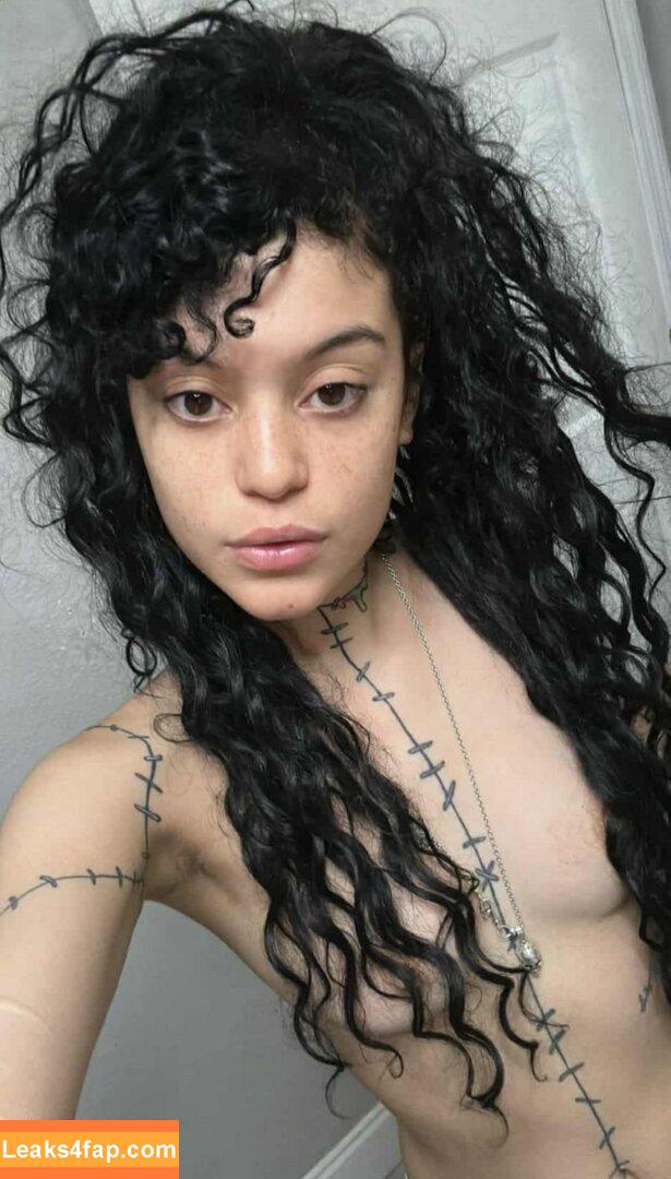 Pastelvamplet / ffishbrains / mehlanie / mehlanie_e leaked photo photo #0016