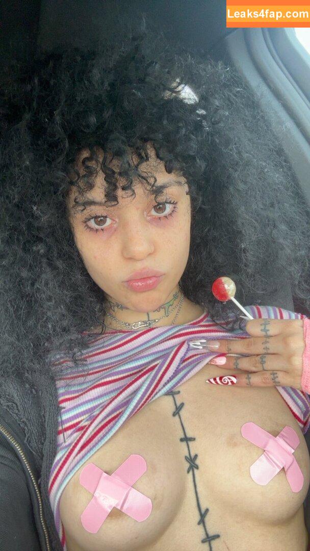 Pastelvamplet / ffishbrains / mehlanie / mehlanie_e leaked photo photo #0031