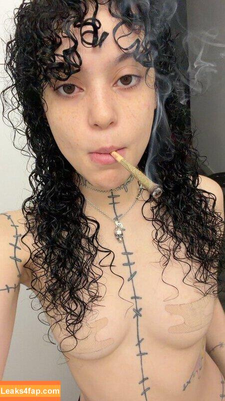 Pastelvamplet / ffishbrains / mehlanie / mehlanie_e leaked photo photo #0035