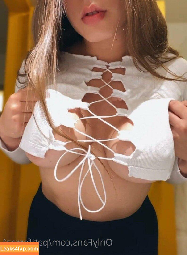 Patricia Ferraz / patiferraz1 / patiferrazoficial leaked photo photo #0042