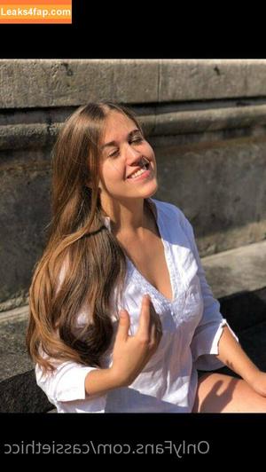 pattythick photo #0027