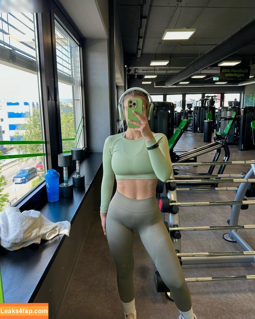 Paula Doeringer / mrs_black_cbr leaked photo photo #0042