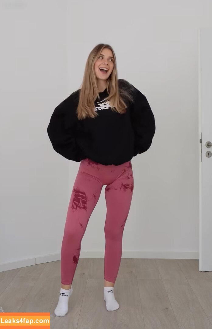 Paula Doeringer / mrs_black_cbr leaked photo photo #0109
