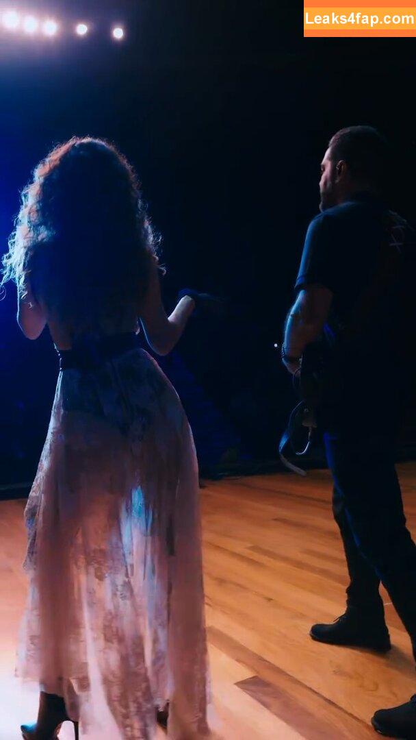 Paula Fernandes / Cantora / paulafernandes / u254997400 слитое фото фото #0119