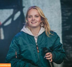 Paula Hartmann photo #0043
