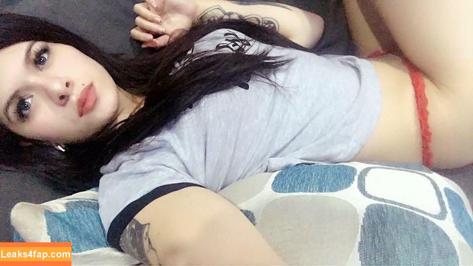 Paula Madrigal / mdpau182 leaked photo photo #0032