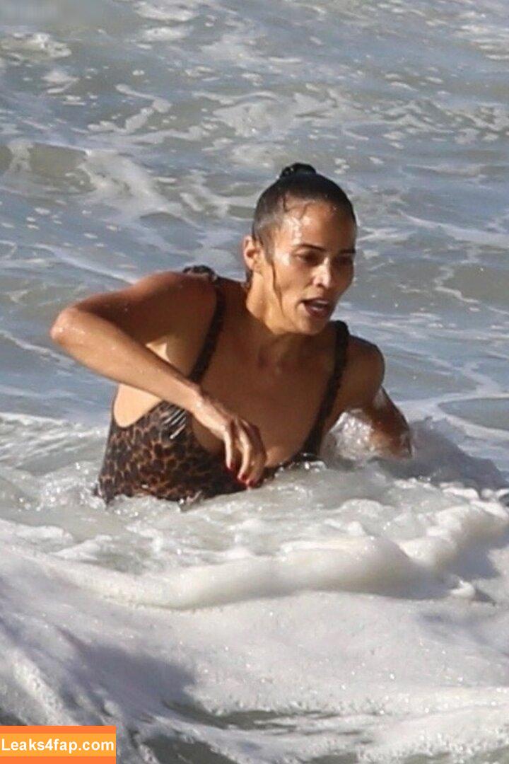 Paula Patton /  leaked photo photo #0057