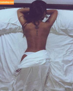 Paula Reyes photo #0002