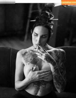 Paula Rowe photo #0025