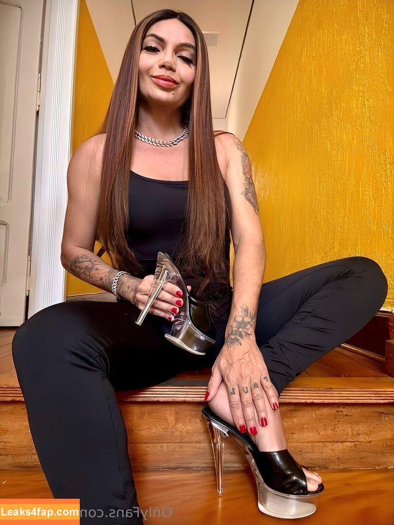 paula013 /  leaked photo photo #0117