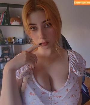 paulaeal photo #0003