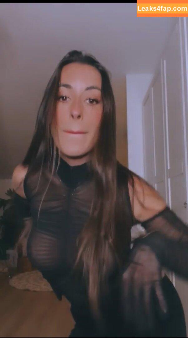 paulagonu / vicky_de_levine leaked photo photo #0004