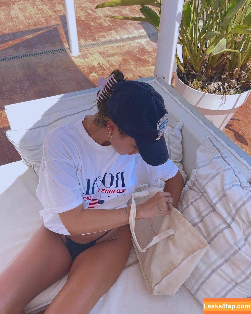 paulagonu / vicky_de_levine leaked photo photo #0023