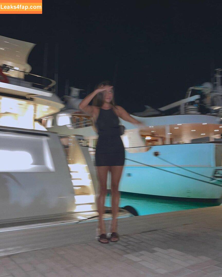 paulagonu / vicky_de_levine leaked photo photo #0049