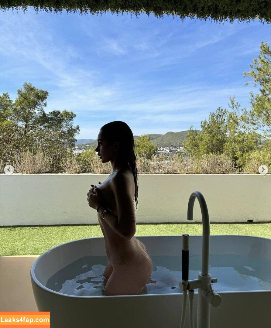paulavidal /  leaked photo photo #0006
