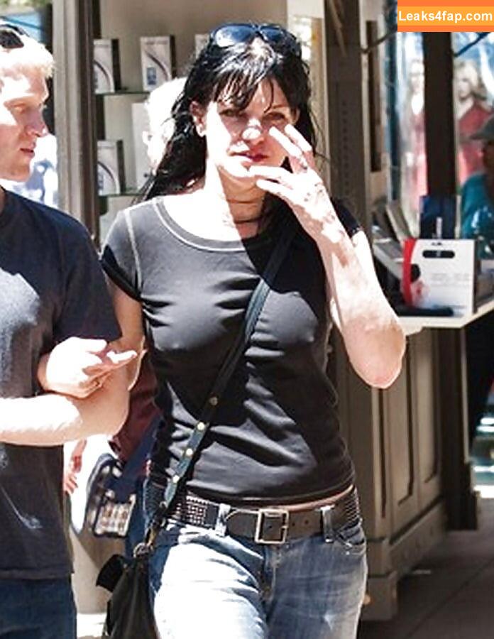 Pauley Perrette /  leaked photo photo #0014