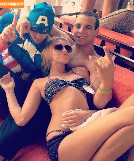 Paulina Gretzky / paulinagretzky leaked photo photo #0057