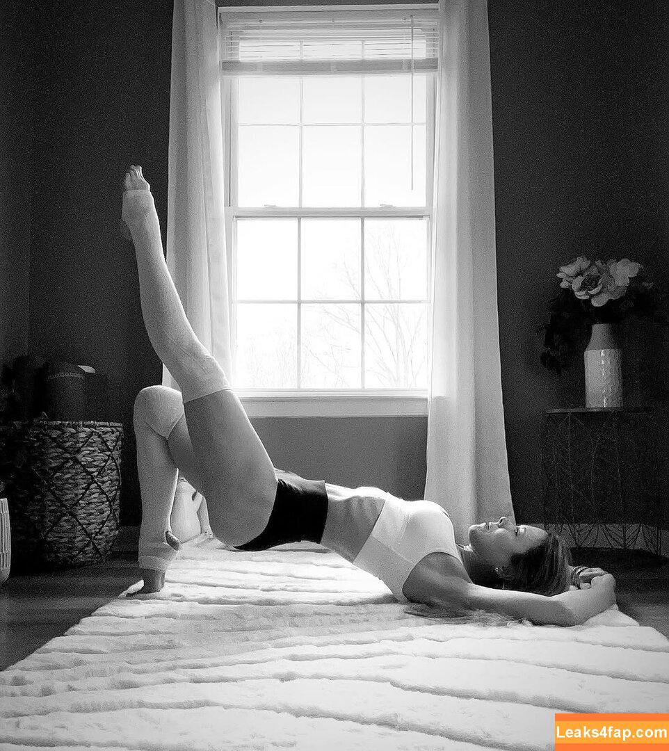 Peacefulfit / melissaluvsu leaked photo photo #0368