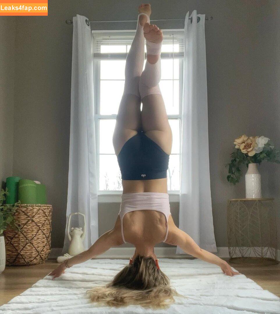 Peacefulfit / melissaluvsu leaked photo photo #0369