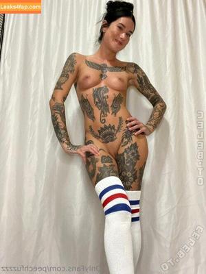 Peach Fuzz photo #0251