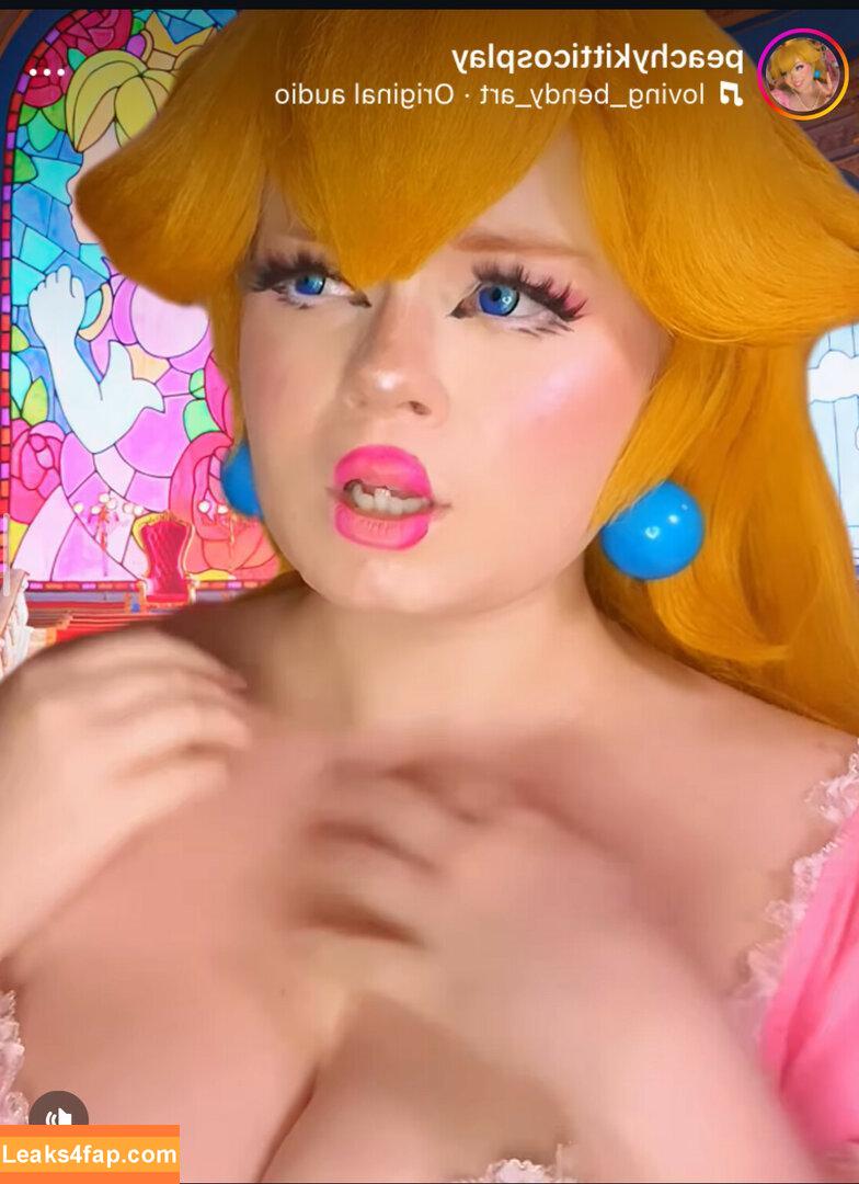 Peachykitticosplay leaked photo photo #0002