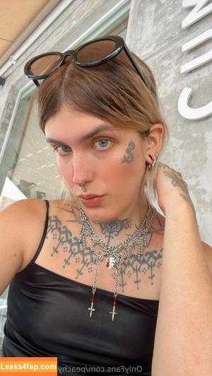 peachypeachpeaches photo #0034