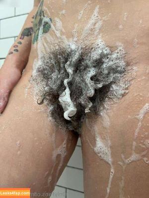 Pearl Sage - Hairy Queen photo #0234