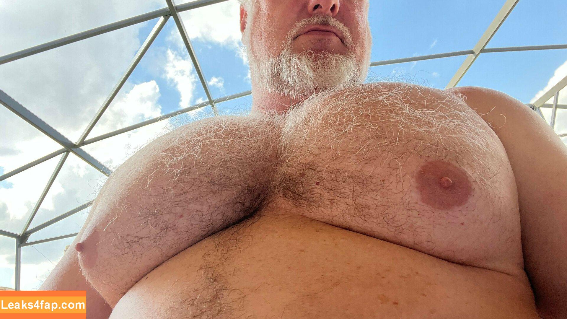 pecdad /  leaked photo photo #0108