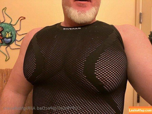 pecdad /  leaked photo photo #0185