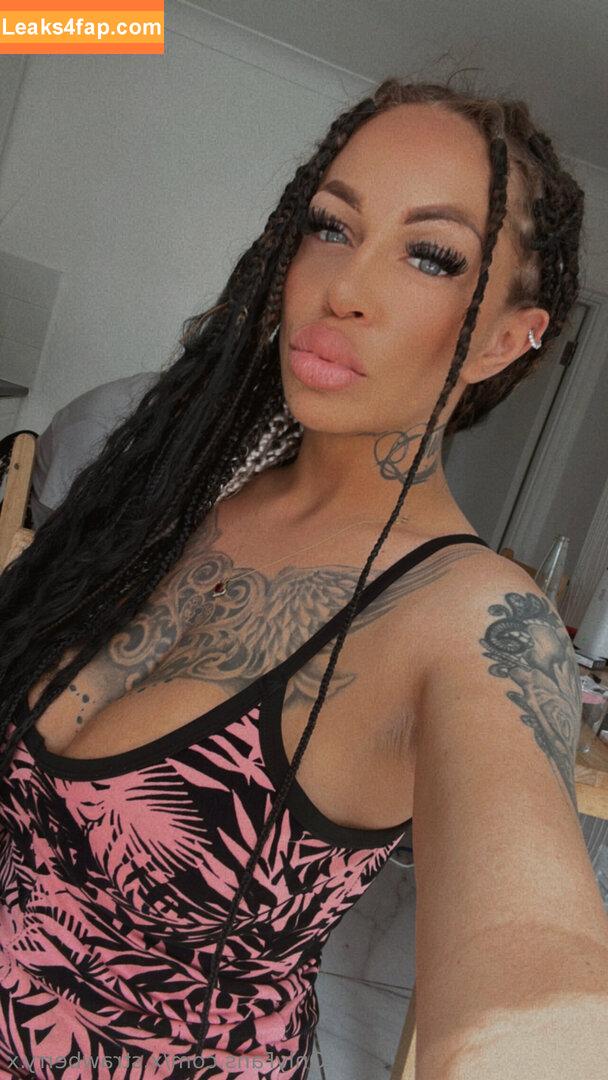 pekarvivi / vivienpekar слитое фото фото #0085