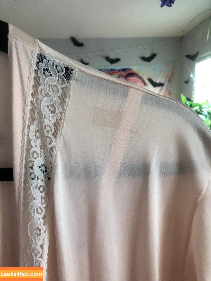 pembrooke /  leaked photo photo #0001