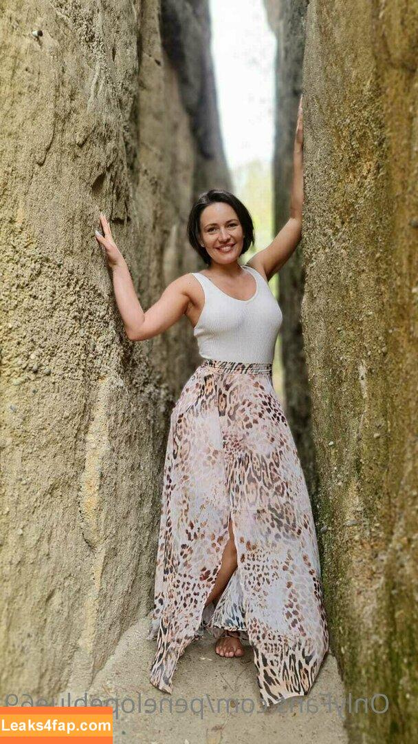 penelopeblue69 / penelopecruzoficial leaked photo photo #0035