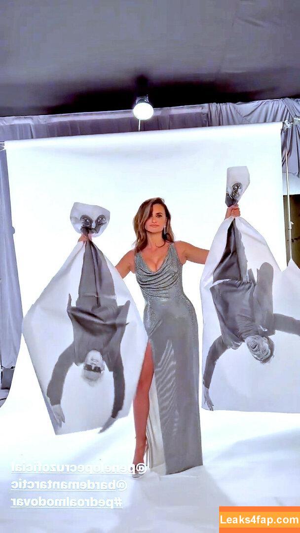 Penélope Cruz / PenelopeCruzOfi / penelopecruzoficial слитое фото фото #0005